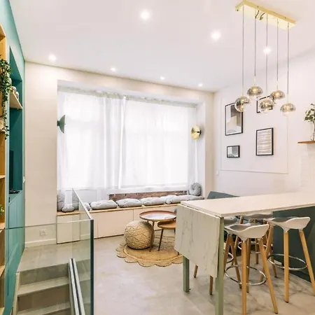 Charming Parisian Loft In Batignolles * Παρίσι