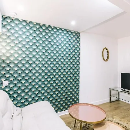 Διαμέρισμα Charming Parisian Loft In Batignolles *